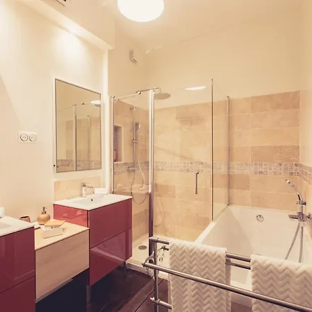 La Maison De La Liberte Jeanne Barret Poitiers