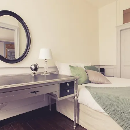 Apartment La Maison De La Liberte Jeanne Barret Poitiers