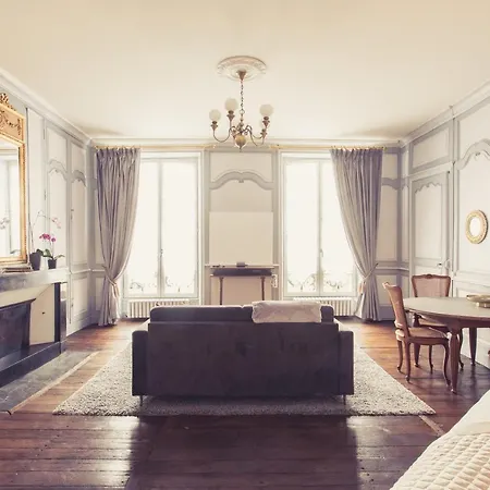 La Maison De La Liberte Jeanne Barret Poitiers